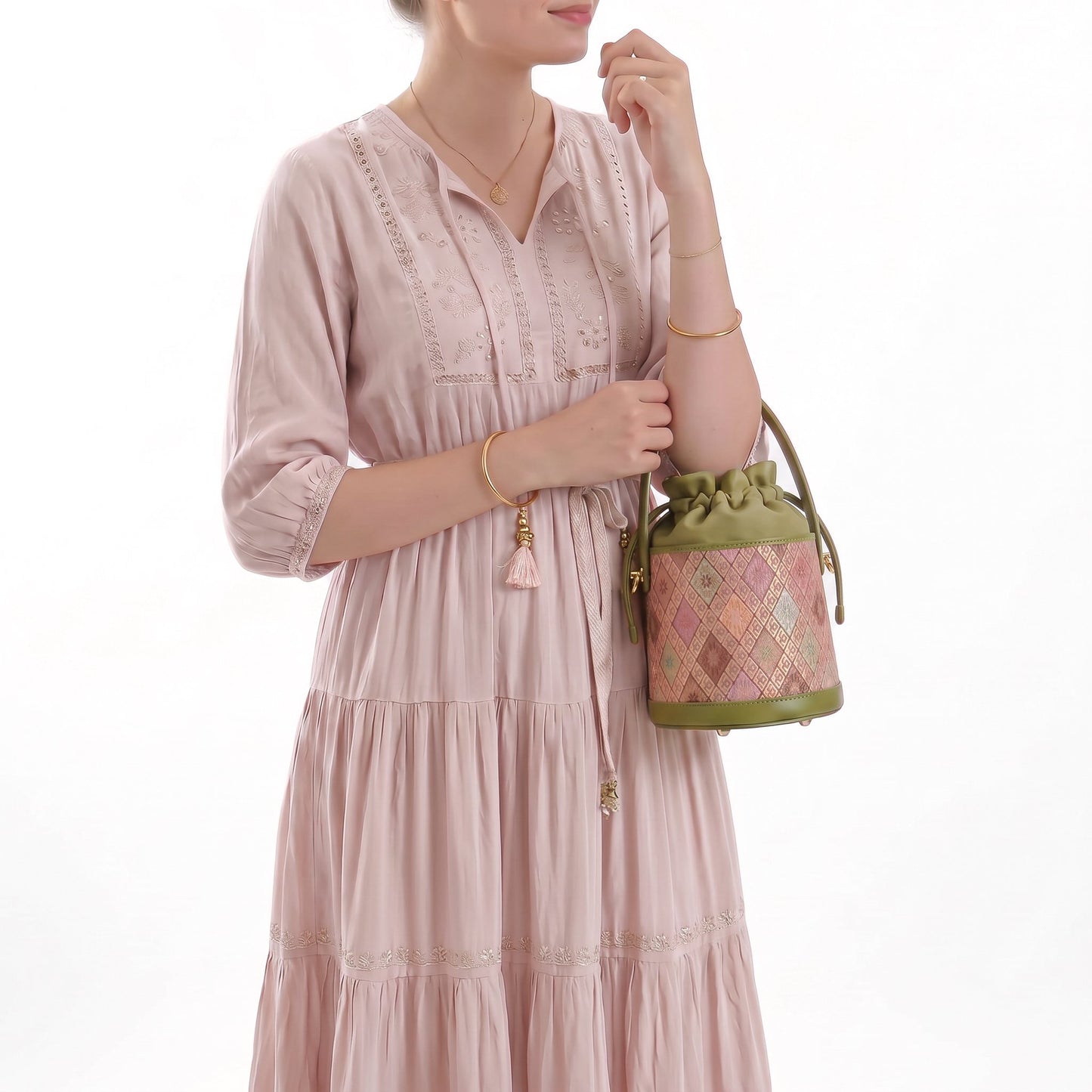 Floral Diamond Brocade Bucket Bag (Magenta)