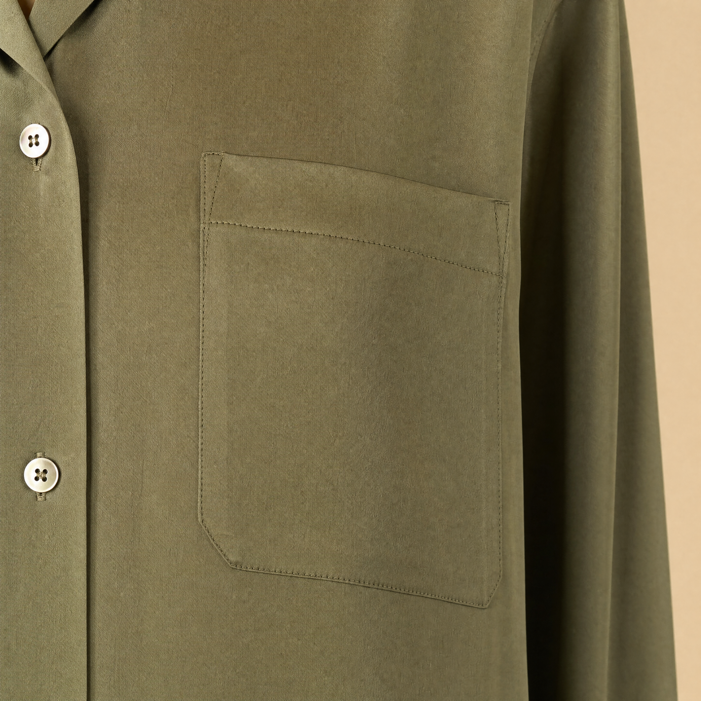 City Daily Collection 19 Momme Grade 6A 100% Mulberry Silk Crepe de Chine Tie-Front Shirt