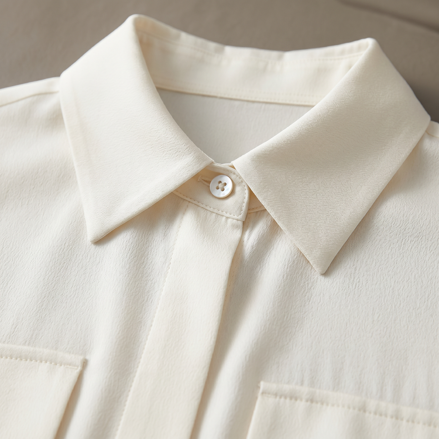 City Daily Collection 16 Momme Grade 6A 100% Mulberry Silk Crepe de Chine Shirt with Chest Pocket