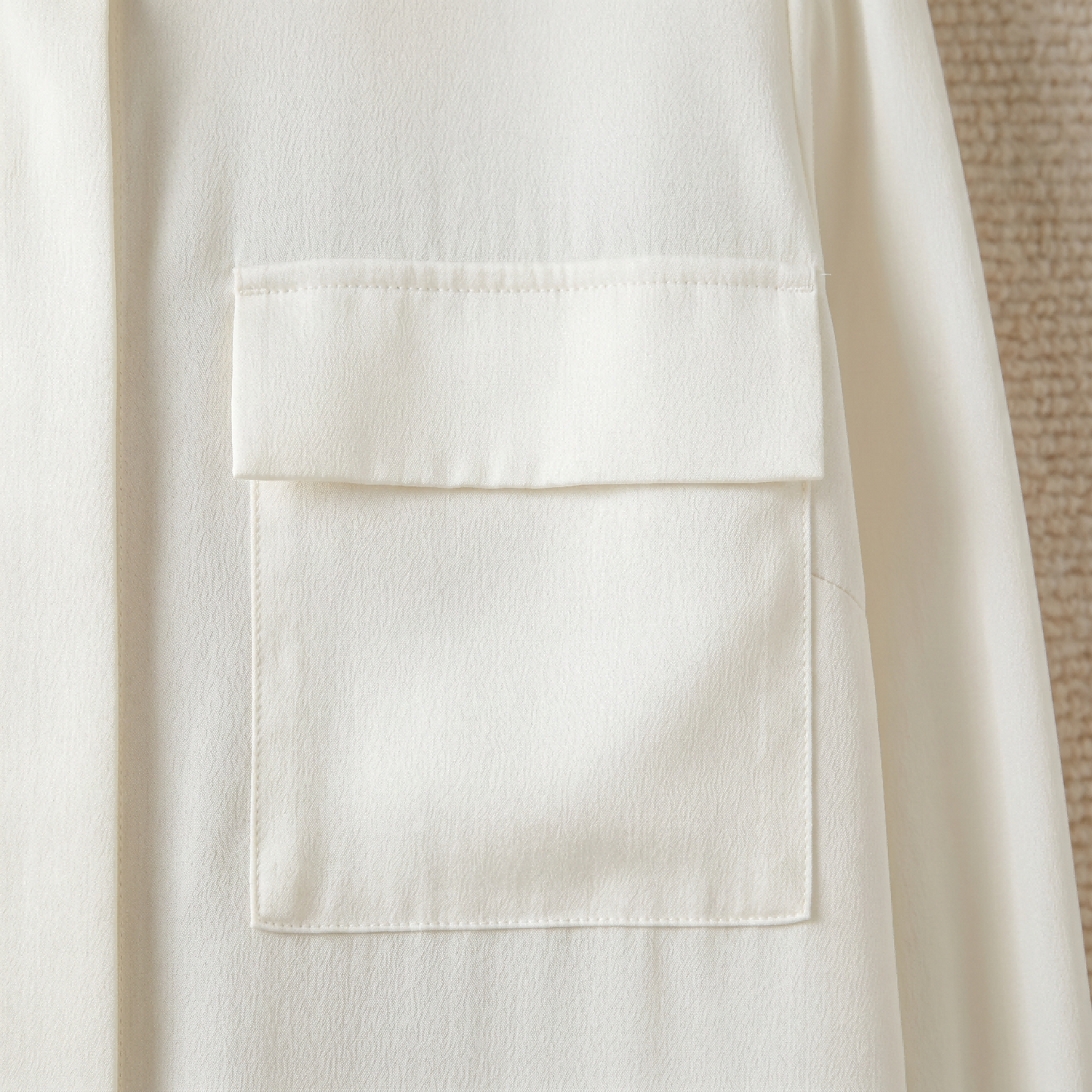 City Daily Collection 16 Momme Grade 6A 100% Mulberry Silk Crepe de Chine Shirt with Chest Pocket