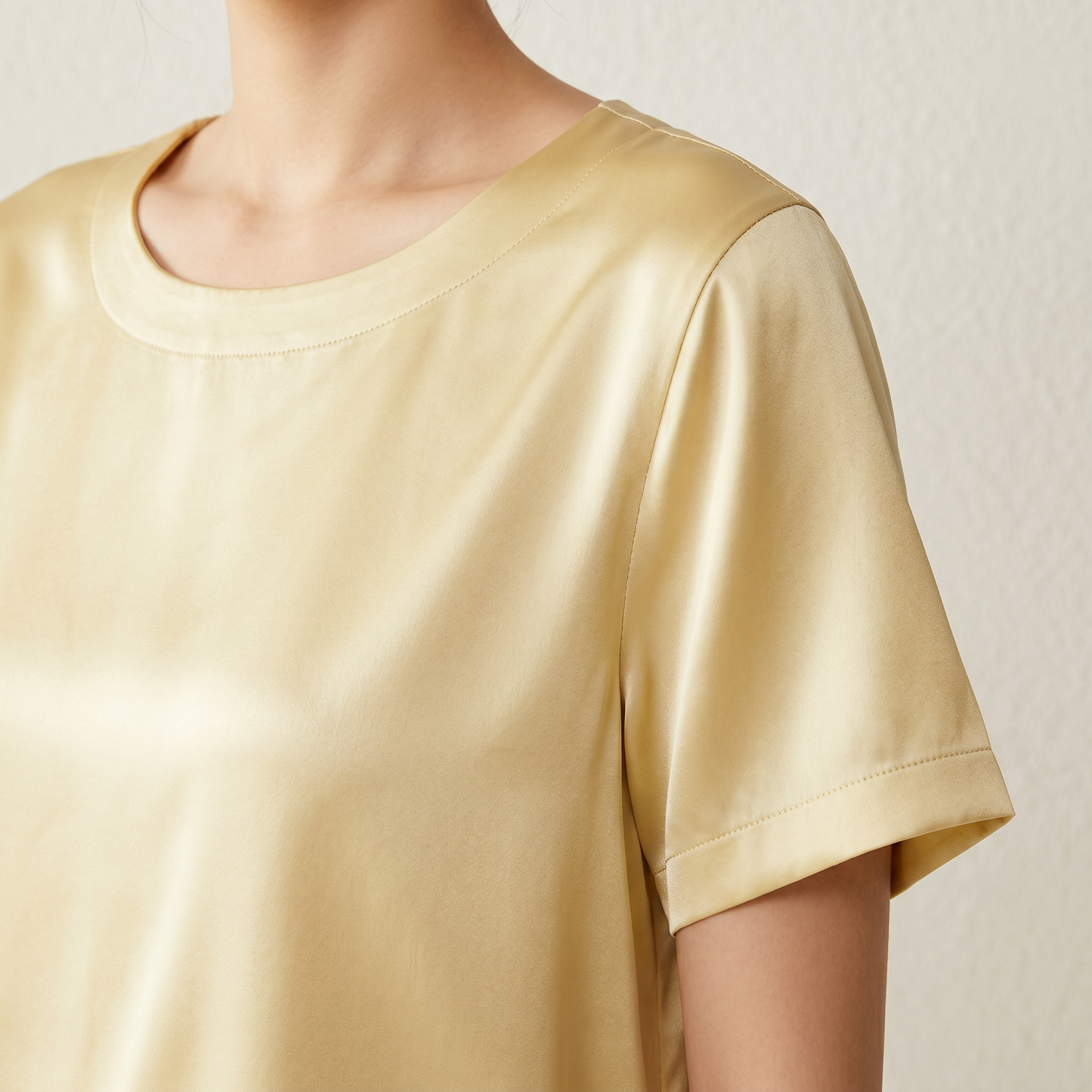 19 Momme Silk Crew Neck Short Sleeve Pajama Set