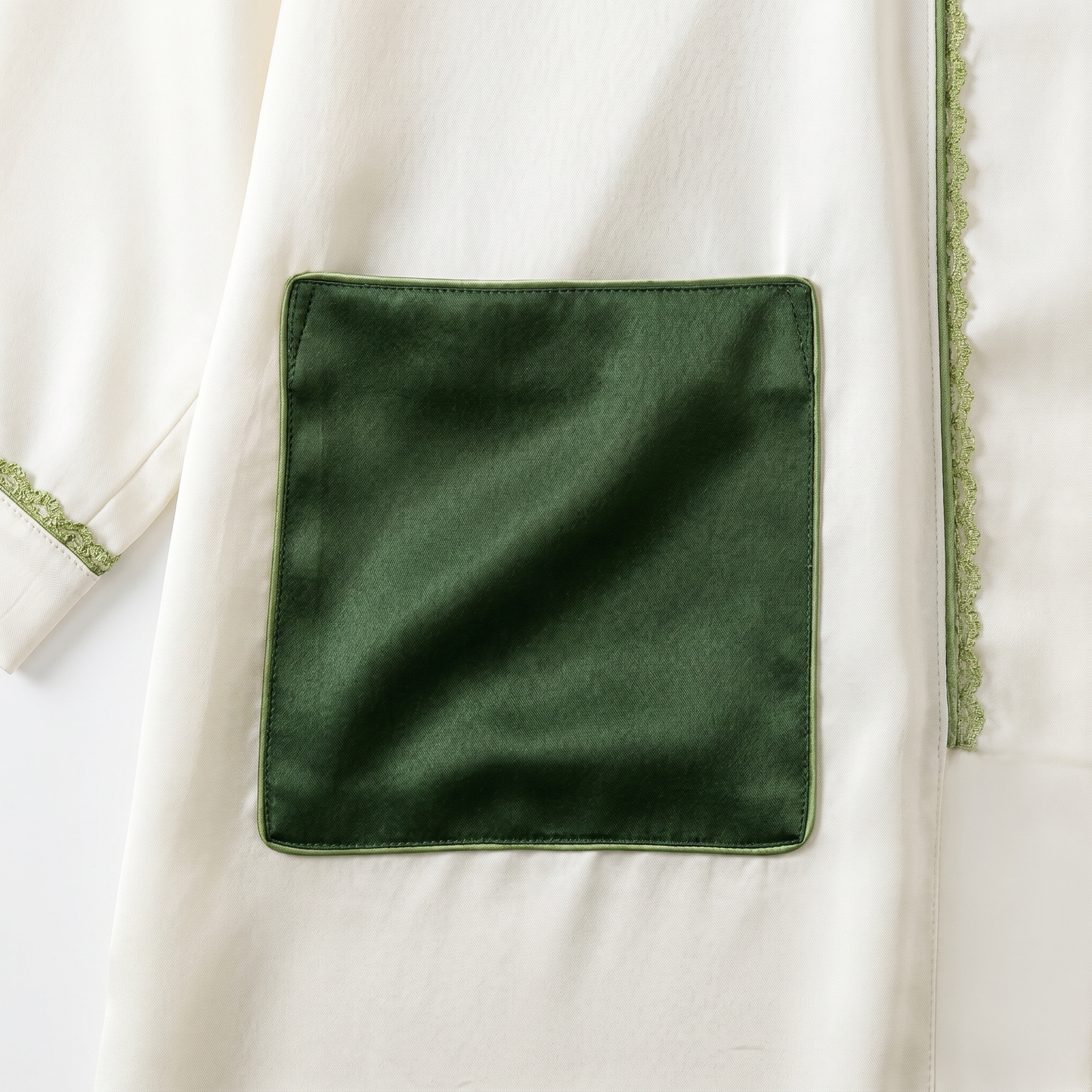 Qingsong Collection 19 Momme Color-Blocked Silk Camisole Robe