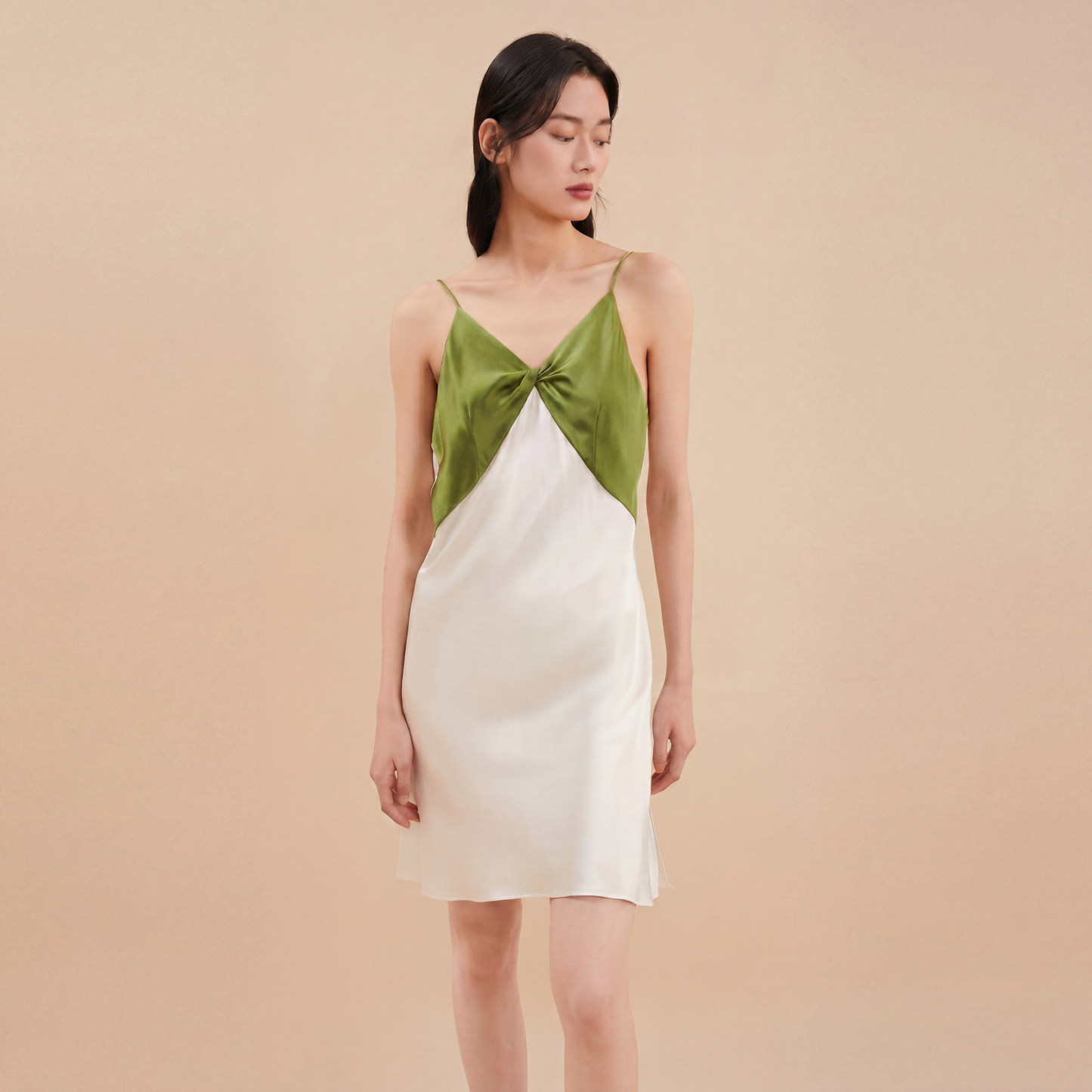 Qingsong Collection 19 Momme Grade 6A 100% Mulberry Silk V-Neck Color-Blocked Midi Dress