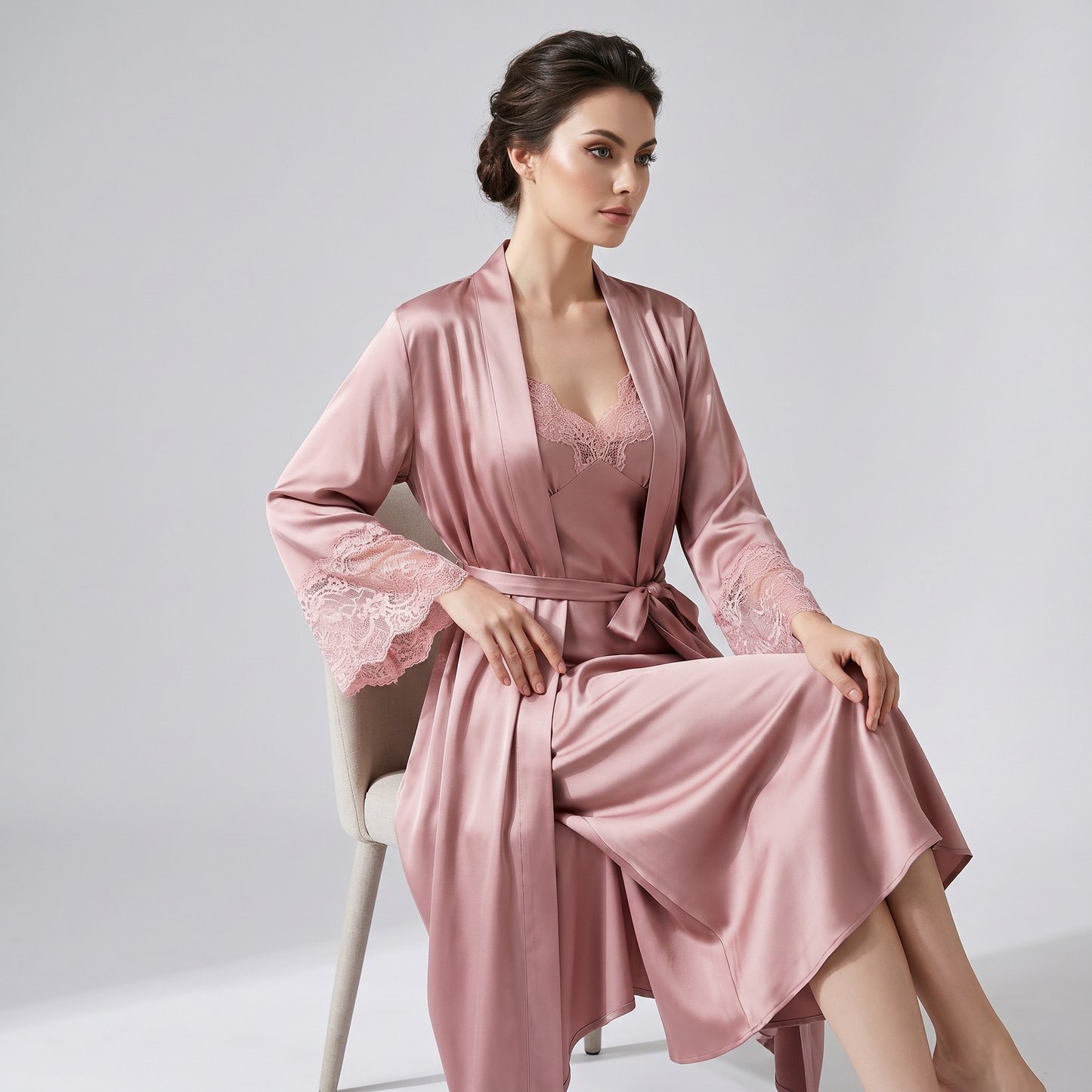 Zhenshe Collection 19 Momme Grade 6A 100% Mulberry Silk Lace-Trimmed Lapel Robe