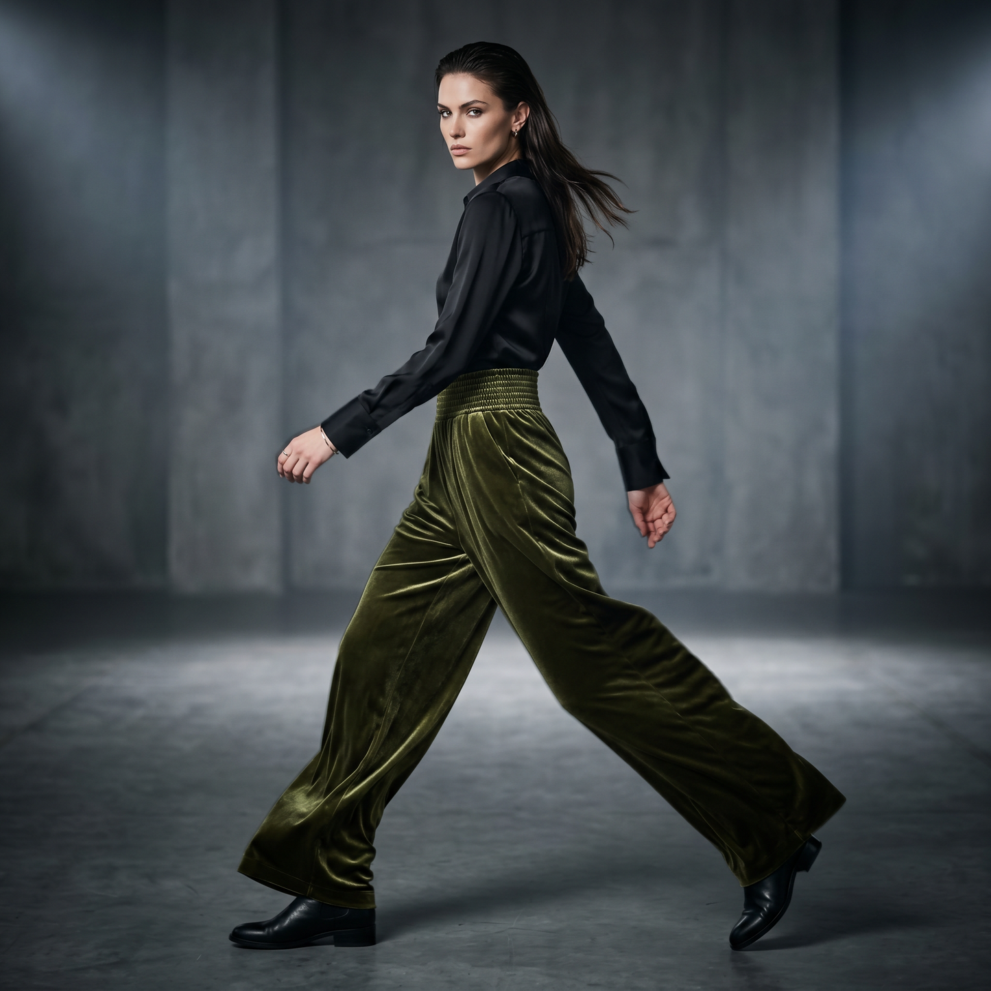 19 Momme Mulberry Silk Velvet Wide-leg Trousers
