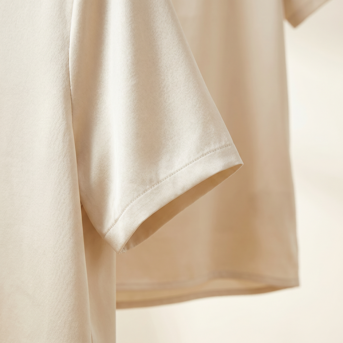 City Daily Collection 19 Momme Grade 6A 100% Mulberry Silk Crepe de Chine Round Neck T-Shirt