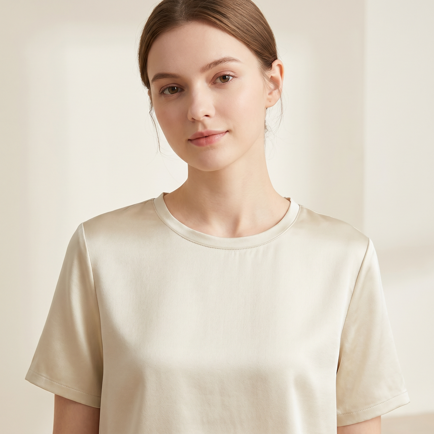 City Daily Collection 19 Momme Grade 6A 100% Mulberry Silk Crepe de Chine Round Neck T-Shirt