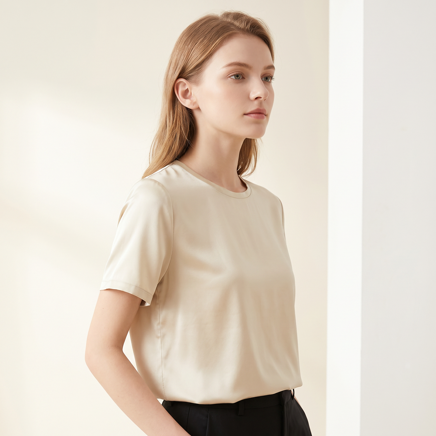 City Daily Collection 19 Momme Grade 6A 100% Mulberry Silk Crepe de Chine Round Neck T-Shirt