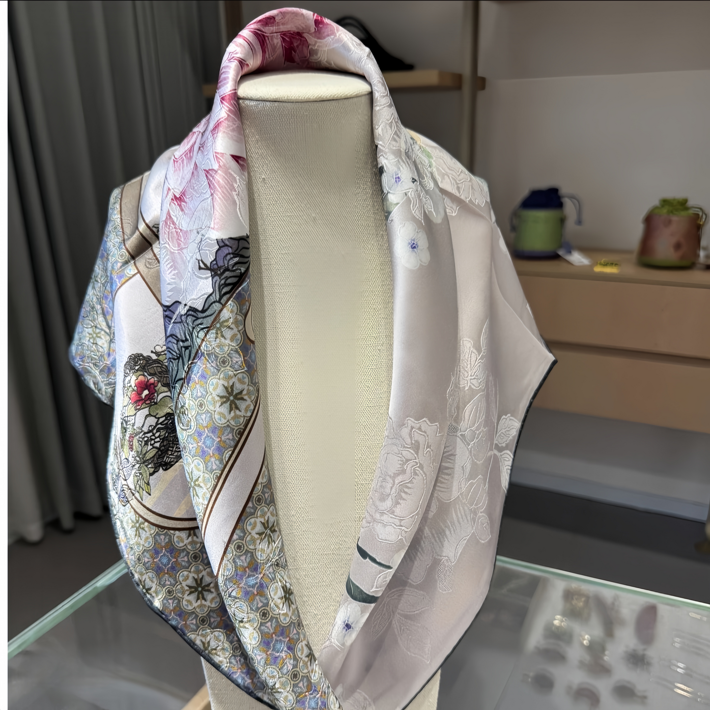 70cm Grade 6A Mulberry Silk Square Scarf